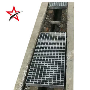 Canalón de hormigón polímero con rejillas de acero galvanizado inoxidable y zanjas para estacionamiento - Product Image 3