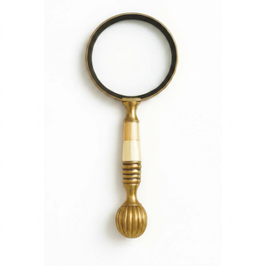 Loupe en métal faite à la main avec poignée à carreaux noirs et blancs, style vintage antique, loupe de lecture, décoration de bureau - Product Image 1