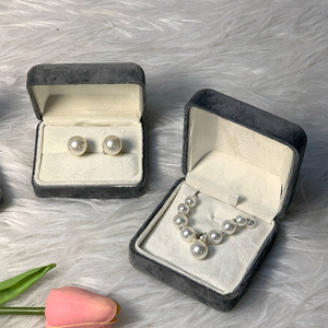 Caja de Joyería Octogonal de Terciopelo de Lujo para Anillos de Boda con Cierre Abatible, Impresión de Logotipo Personalizado y Opciones de Color para Almacenamiento y Exhibición - Product Image 2