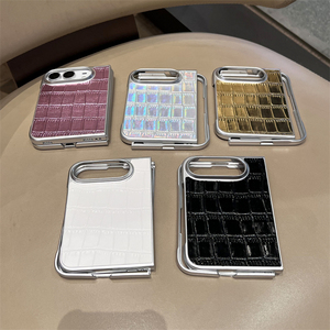Funda de teléfono de cuero con patrón de cocodrilo y láser de colores para iPhone Ultra, con efecto degradado Aurora, a prueba de golpes y protección rígida. - Product Image 2