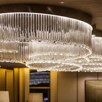 Produits très demandés 2026 : Lustre en verre LED sur mesure pour hall d'hôtel, salle de banquet et décoration intérieure de luxe