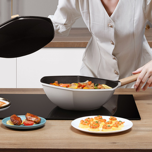 Sartén Wok Antiadherente de 28 cm Maple Leaf, Utensilios de Cocina Ligeros para Inducción con Tapa - Product Image 4