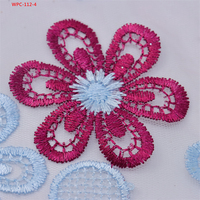 Tissu de broderie coloré personnalisé en gros pour vêtements ethniques et quotidiens tissu de dentelle de fleur de haute qualité écologique