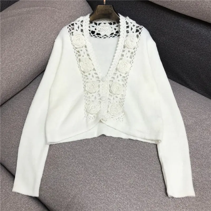 2022 autunno inverno fiore scollo a V maglione donna Crochet Hollow Cardigan lavorato a maglia femminile elegante giacca corta Casual