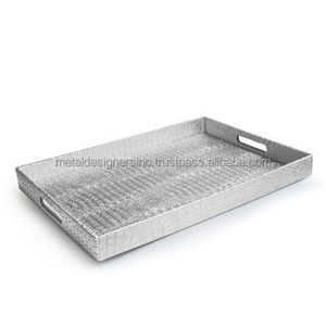 Bandeja de servicio de metal de calidad superior hecha a mano, diseño diferente para hotel y restaurante, la mejor bandeja de servicio - Product Image 3