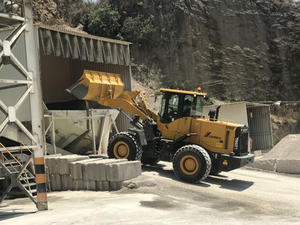 LG946Lホイールローダー 油圧システム 小型スクレーパーマシン向けに最適化された 高効率バルク物資運搬パートナー - Product Image 6