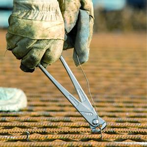 Coupe-ferraille Knipex 10 pouces, outil de coupe manuel de qualité professionnelle pour travaux sur le métal et le ciment - Product Image 1