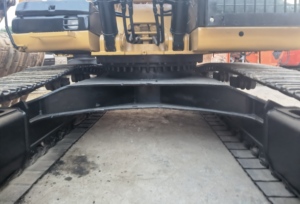 รถขุดตีนตะขาบ Caterpillar 325D มือสองของอเมริกา ขนาด 25 ตัน พร้อมเครื่องยนต์ Cummins และชุดเกียร์ในเซี่ยงไฮ้ - Product Image 3