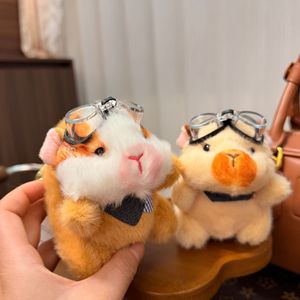 Porte-clés en peluche cochon d'Inde avec lunettes, jouet en peluche doux, breloque de sac, forme 3D, couleurs beige et marron - Product Image 1