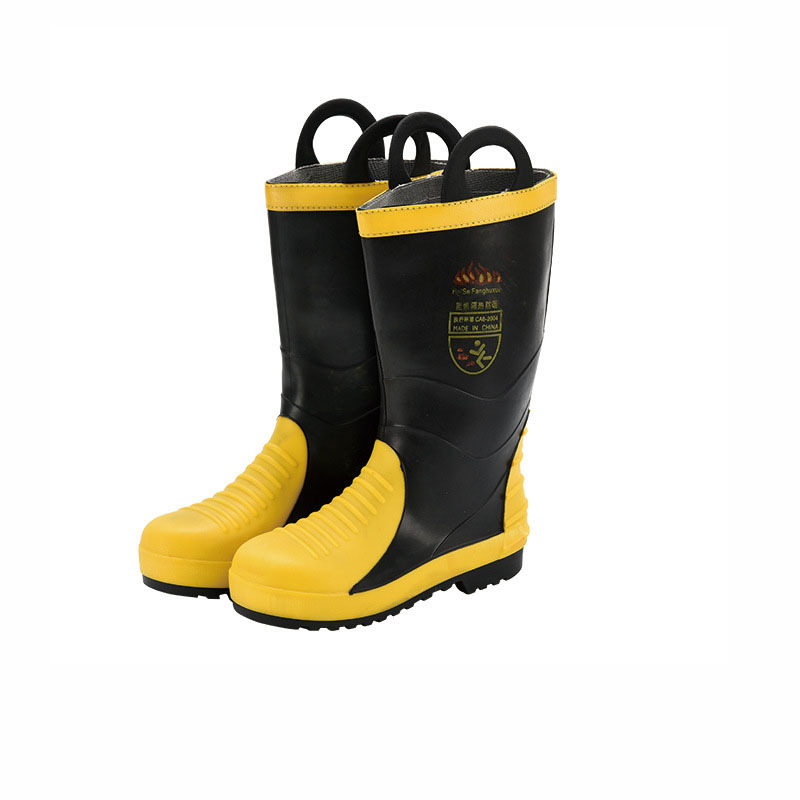 Bottes [Bout avec plaque d'acier