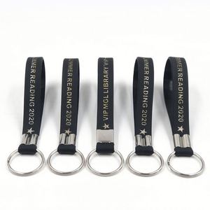 Bracelet porte-clés en silicone personnalisé avec logo en creux, idéal pour la promotion et les souvenirs (vente en gros) - Product Image 2
