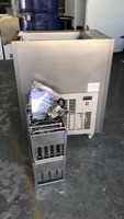 Hoge Efficiëntie 4-Vormige Commerciële IJslollymachine Snelle Productie Perfect voor het Creëren van Heerlijke IJsjes voor de Zomer