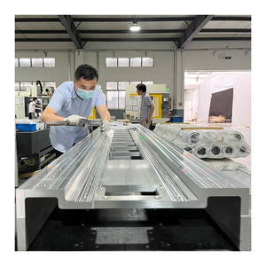 Servizi 6063 lavorazione taglio e saldatura su misura per profili di estrusione di alluminio industriale T5 inclusi - Product Image 1