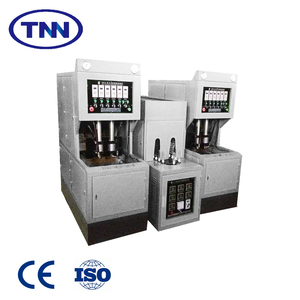 Máquina Sopladora de Botellas Automática de Grado Industrial de Dos Cavidades para Botellas de PET/PP/PC/PE para Agua/Jugo con Calentamiento por Infrarrojos <span class=keywords><strong>TNN</strong></span> TNN001 - Product Image 1