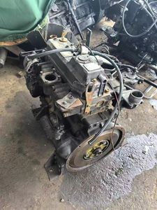 Pièces de moteur diesel d'occasion 4TNV98T, cylindrée 3,319 L, alésage 98x110 mm - Product Image 3