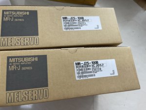 เครื่องขยายสัญญาณเซอร์โว AC รุ่น MR-J2S-100B - Product Image 1