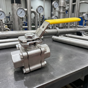 Vanne à boisseau sphérique manuelle 3 pièces en acier au carbone à passage plein, avec extrémité filetée encapsulée et joint en PTFE, haute pression 2000 psi pour gaz/eau/huile - Product Image 2