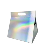 Boîte en carton pliable haut de gamme avec revêtement UV, gaufrage à chaud doré, finition mate, boîte rigide portable en papier pour emballage alimentaire de mariage ou de fête