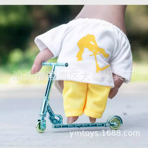 Scooter <span class=keywords><strong>de</strong></span> juguete <span class=keywords><strong>de</strong></span> plástico para niños, miniatura <span class=keywords><strong>de</strong></span> simulación a escala 1:5, <span class=keywords><strong>de</strong></span> gran venta, para equipo <span class=keywords><strong>de</strong></span> patinaje. - Product Image 3