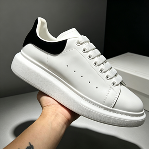 Chaussures de skate modernes, dernières tendances, sur mesure, style rétro, légères, antidérapantes, durables, respirantes, en cuir véritable, à lacets, pour jeunes - Product Image 1