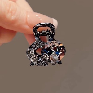 กิ๊บติดผ<span class=keywords><strong>ม</strong></span>แบบใหม่สไตล์เกาหลี ประดับคริสตัลเล็กๆ ดีไซน์สวยหรู สำหรับติดผ<span class=keywords><strong>ม</strong></span>หน้า<span class=keywords><strong>ม</strong></span>้าและผ<span class=keywords><strong>ม</strong></span>หลุด - Product Image 3