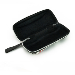 Étui à lunettes imprimé drapeau américain, boîte de rangement portable rectangulaire à fermeture éclair, motif blanc, été 2024 - Product Image 2