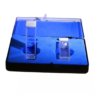 Cubeta <span class=keywords><strong>de</strong></span> Cuarzo <span class=keywords><strong>de</strong></span> 2 Vías SNOWBEL 721/722/751/753 para Espectrofotómetro UV/VIS <span class=keywords><strong>de</strong></span> Cuatro Lados - Product Image 1