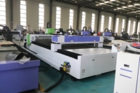 Machine de découpe laser 2 en 1 à double tête, laser fibre pour métal et laser CO2 pour non-métaux, machine de découpe CNC à grande vitesse