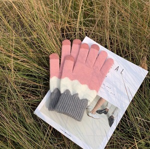 Pareja disponible para pantalla Guantes de invierno duraderos para esquí y deportes Moda Linda Guantes cálidos de punto de lana de cinco dedos - Product Image 3