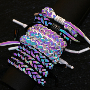 Pulsera de Hilo Tejido con Diseño de León y Efecto Láser Iridiscente, Joyería Unisex, Regalo de Moda - Product Image 4