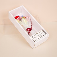 Boîte cadeau de fleurs pour la Saint-Valentin, design haut de gamme, couvercle en papier blanc, fond transparent en PVC, matériaux recyclés, design personnalisé