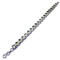 Elegante pulsera de tenis de plata de ley 925 con peridoto verde brillante para mujer, joyería clásica contemporánea de diseño de alta gama.