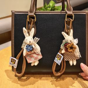 Llavero de conejo de tela 3D de peluche con luz, diseño de animal, para coche, teléfono, bolso de mujer, accesorio de tela, 2026 - Product Image 1