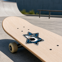 Autocollants personnalisés requin dessin animé, imperméables, autocollants en vinyle découpés, requin en colère, autocollant logo personnalisé pour casque et skateboard