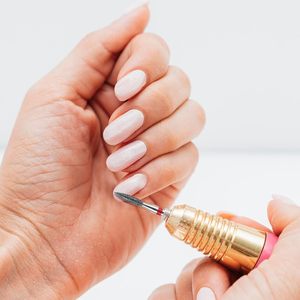 Fraise à ongles diamantée en forme de flamme de 2,0 mm, outils de manucure et pédicure de haute qualité pour le nettoyage des cuticules, fraises à ongles diamantées, fraises pour perceuse à ongles - Product Image 2