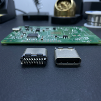 Connecteur USB 3.1 Type C Mâle avec GND, Contact Doré, Montage Vertical, Boîtier LCP Ignifuge UL94V-0 – Accessoire Pratique pour