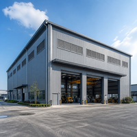 Atelier préfabriqué en acier avec structure robuste pour la production industrielle, par un constructeur de structures en acier