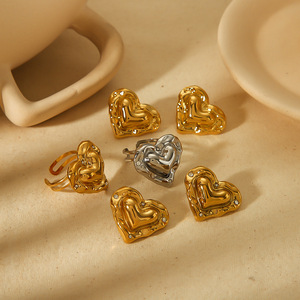 Pendientes con forma de corazón, chapados en oro de 18 quilates, engaste de bisel de acero inoxidable, regalo para mujer TE6926-G - Product Image 2