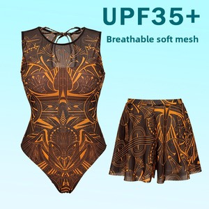 Conjunto de <span class=keywords><strong>Bikini</strong></span> Floral de Dos Piezas con Protección Solar UPF35+ y Pantalones Cortos de Baño, Estilo Europeo y Americano 2025 - Product Image 3