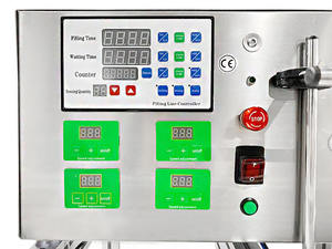 Tam otomatik 4 kafaları küçük ölçekli cam şişe flakon içecek suyu parfüm uçucu yağ sıvı dolum makinesi konveyör ile - Product Image 4