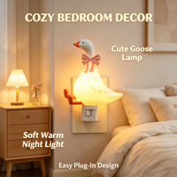 Veilleuse LED murale contemporaine et mignonne en forme de canard blanc avec nœud rose, rotative à 360°, lumière douce et chaude, pour la décoration intérieure des enfants, vente en gros OEM