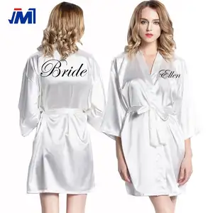 Áo choàng lụa cô dâu <span class=keywords><strong>v</strong></span>à áo choàng phù dâu satin cho phụ nữ cộng <span class=keywords><strong>v</strong></span>ới kích thước dài đến đầu gối <span class=keywords><strong>v</strong></span>ới phong cách gợi cảm <span class=keywords><strong>v</strong></span>à giản dị - Product Image 1