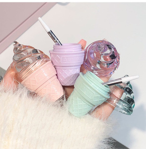 Brillo Labial Sólido de Fresa en 4 Tonos, Larga Duración, Anti-Grietas, Suaviza los Labios, Alisa las Líneas de los Labios, Reparación Profunda, Hidratante - Product Image 1