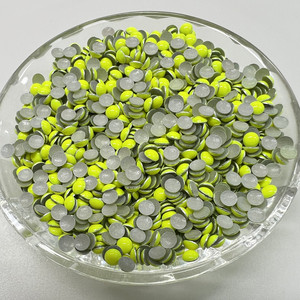 Hot Fix Rhinestuds Efectos <span class=keywords><strong>de</strong></span> <span class=keywords><strong>color</strong></span> neón para damas sexy Bañarse sin ropa - Product Image 5