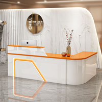 Comptoir de magasin de vêtements personnalisé en L Table de départ Spa incurvé Bureau de réception de salon de beauté Tables de bureau modernes
