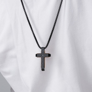High Quality <b>Men</b> Titanium Steel Pendant Double-color <b>Cross</b> Pendant with Hammer Patternbeveled Street Wear Clothing Necklace - Product Image 5