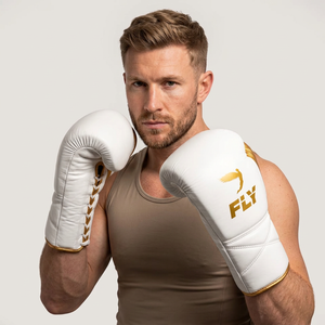 Guantes de Boxeo Fly White Gold con Cordones, Material para Adultos, Entrenamiento y Sparring - Product Image 2