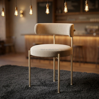 Mobilier de restauration commercial Urban Cafe : Table longue cannelée et chaises d'invités rembourrées pastel pour café et boulangerie