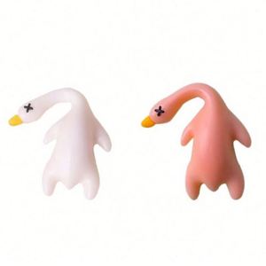 Nuevo Diseño, Juguete Colgante para Coche con Forma de Pato Asado que Cambia de Color al Sol, Popular para Jugar al Aire Libre - Product Image 5