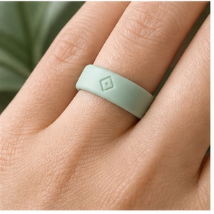 Funda de silicona con diseño de rombo color menta para Oura Ring 4 Gen 3, protector de silicona con logotipo personalizado, emblema de diamante, ajuste elegante para uso diario - Product Image 6